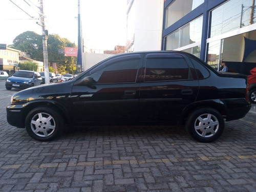 Imagem 6 de 12 de Chevrolet Classic 1.0 2010