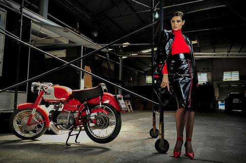 Trailer Para Showroom Tienda De Ropa Patentable