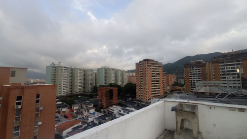 Apartamento En Las Fuentes Del Paraíso, Para Remodelar
