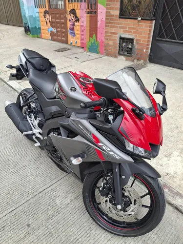 Yamaha R15 V3