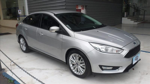 Imagem 2 de 9 de Ford Focus 2.0 Se Plus Fastback 16v