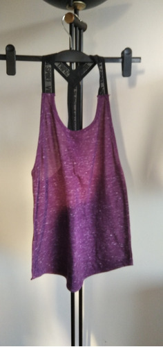 Polera Morada  Victoria´s Secret  Xs