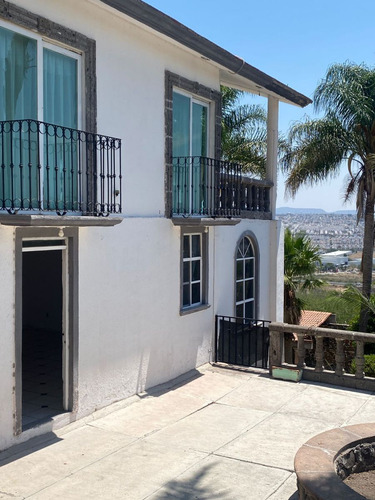 Magnifica Casa En Venta Estilo Campestre En Huertas La Joya Qro