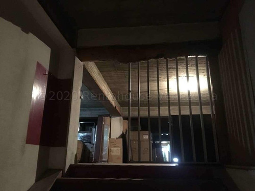 Edificio Comercial En Venta La Yaguara Mls #23-9006 Bm