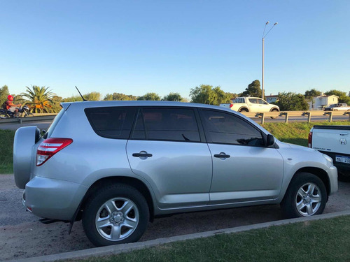 Toyota Rav4 2.4 4x2 At 2010
