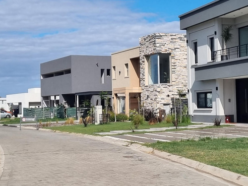 Venta, Lote Perimetral, Magallanes, Pueblos Del Plata Al 100