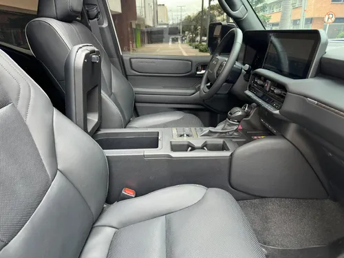Toyota Land Cruiser Prado 2.4 First Edition At8
