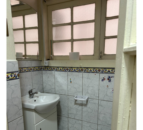 Acogedora Casa Sólida De Un Piso, Excelente Sector De Ñuñoa