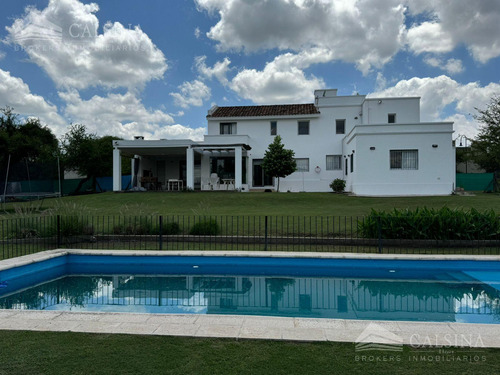 Casa En Venta En Altos Del Golf, Villa Allende