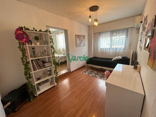 Imagen 10 de 15 de Venta Casa Malvin 3 Dorm, 2 Baños, Estufa, Fondo, Pisicina, Parrilleo Y Gge. Con Renta