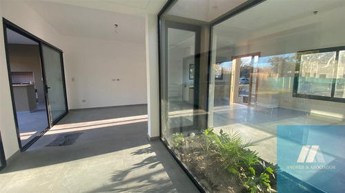 Imagen 7 de 15 de Venta Casa Barrio Las Catecas En Bella Vista