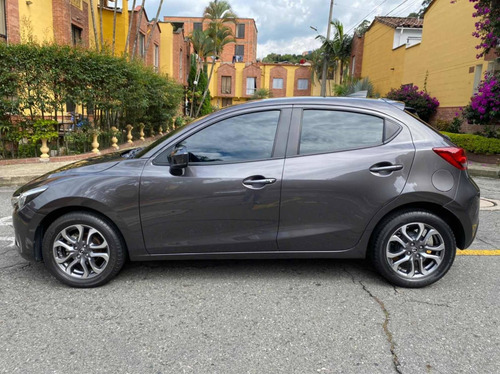 Mazda 2 Grand Touring Lx