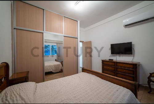 Venta Ph 3 Ambientes Con Patio Y Cochera/local En Zona Residencial De Lomas De Zamora.
