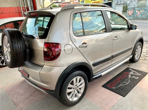 Volkswagen Crossfox 1.6 Mi Flex 8v 4p Manual
