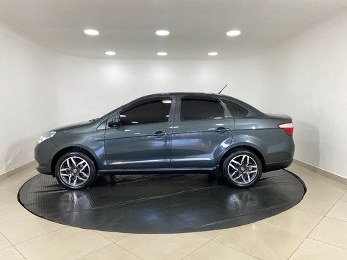 Imagem 3 de 20 de Fiat Grand Siena
