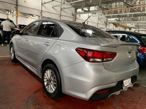 Imagen 5 de 14 de Kia Rio 1.6 Lx Sedan Mt 2018