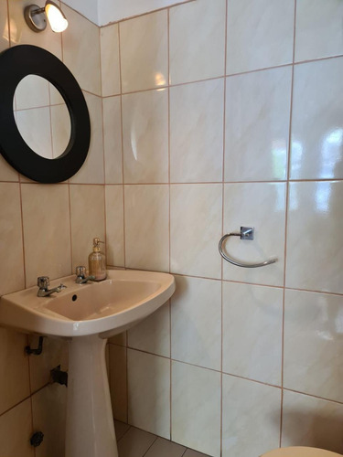 Encantadora Casa En La Reina A Pasos Metro Principe De Gales
