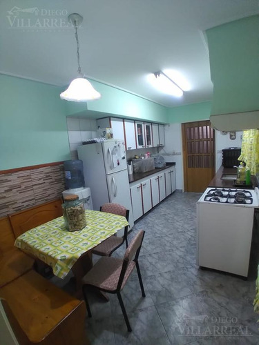 Imagen 11 de 30 de Casa - Hurlingham - Venta - Oportunidad - 4 Amb - 4 Ambientes