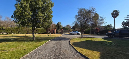 Parcela Con Casa En Arriendo En Isla De Maipo