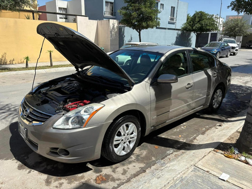 Nissan Altima 2.5 Sl At Piel Cvt