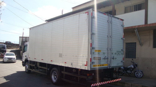 Imagem 5 de 22 de M.benz 1719 Atego Ano 2013 Bau Cabine Leito