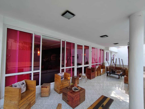 Casa En Venta En La Viña Calle Privada (ac)