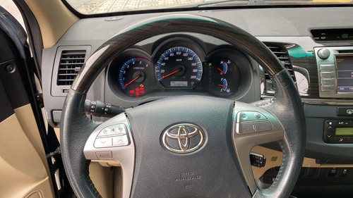 Toyota Hilux HILUX SW4 SRV D4-D 4X4 3.0 TDI DIES. AUT