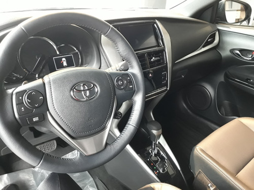Toyota Yaris 1.5 107cv Xls Pack Cvt 5 P My21