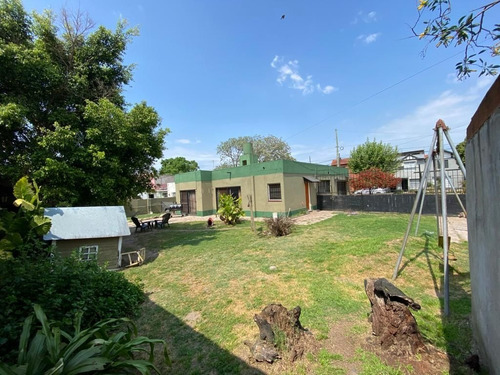 Imagen 2 de 20 de Casa En Venta Con Quincho, Amplio Jardín Y Cochera En Temperley
