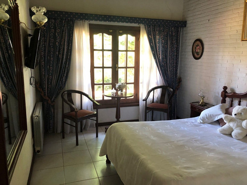 Imagen 15 de 21 de Casa En Venta De 4 Dormitorios C/ Cochera En Centro