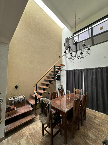 Casa En Venta, Barrio Vicente Federico I