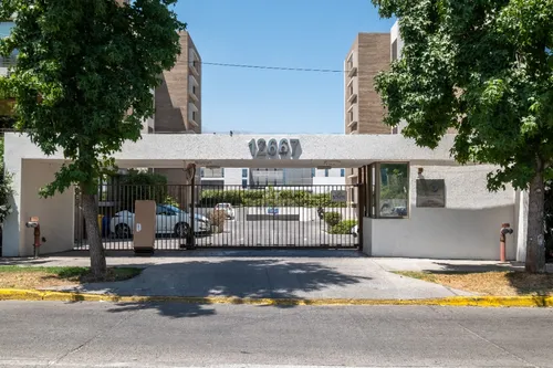 Sin Comisión Departamento Ubicado En Robles 12667