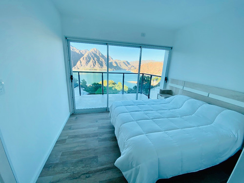Imagen 2 de 14 de Lujosa Nueva Casa Para 4 Personas Club Los Reyunos