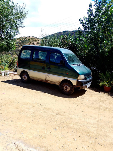 Excelente Suzuki Mastervan