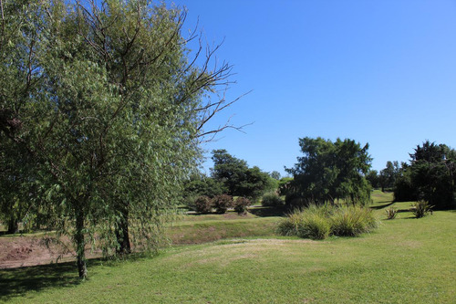 Chacras De La Villa - Excepcional Lote Fondo Norte