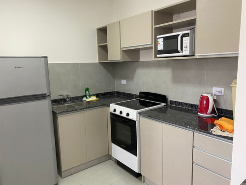 Imagen 14 de 23 de Departamentos De Alquiler Temporario/centro De Villa Carlos Pazde Uno Y Dos Dormitorios/de Categoria/ Con Pileta Y Asadores/ Sum, Gym Y Juegos.