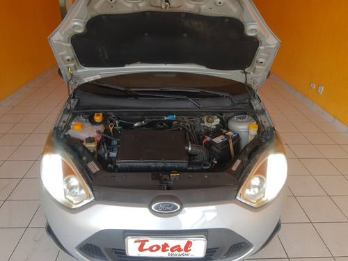 Imagem 5 de 15 de Ford Fiesta 1.6 Rocam Sedan 8v Flex 4p Manual