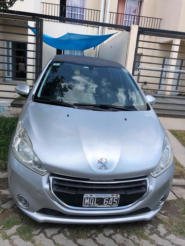 Peugeot 208 1.5 Allure Touchscreen 2013