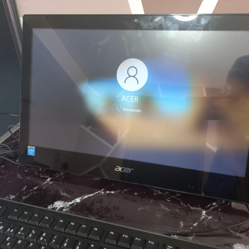 Computadora De Escritorio Todo En 1 (todo En 1 ) (Usado)