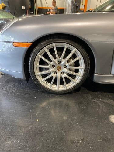 Porsche 911 Carrera 4