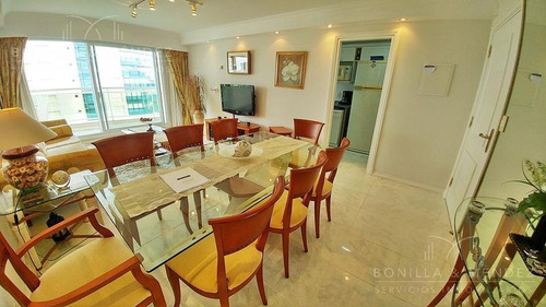 Coral Tower, Playa Mansa, 50% Contado Y Saldo En 18 Meses Sin Intereses.
