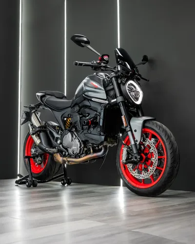 Ducati Monster 937