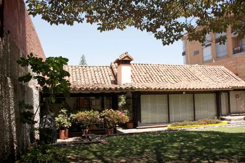 Casa En Venta En La Calleja. Cod V11764