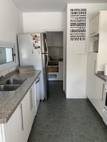 Casa A La Venta En Club De Campo Guaymallen