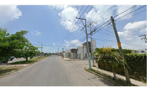 Casa En Venta En Residencial Chetumal