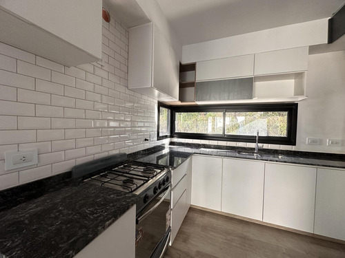 Venta Casa Condominio De 2 Dormitorios A Estrenar En Rosario- Fisherton