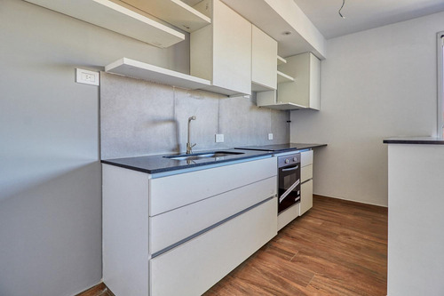 Venta Departamento 2 Ambientes Tigre Centro C Cochera