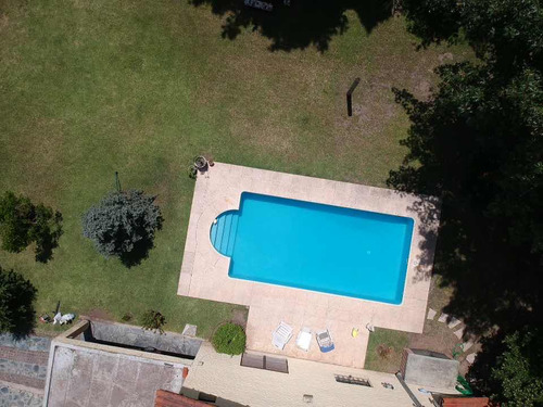 Excelente Casa Quinta En 2 Lotes En Moreno Centro
