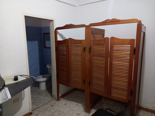 Imagen 15 de 25 de Amplio Local Comercial Con Vivienda De 3 Niveles En San Juan De Los Morros.23-6759 Yinett A.