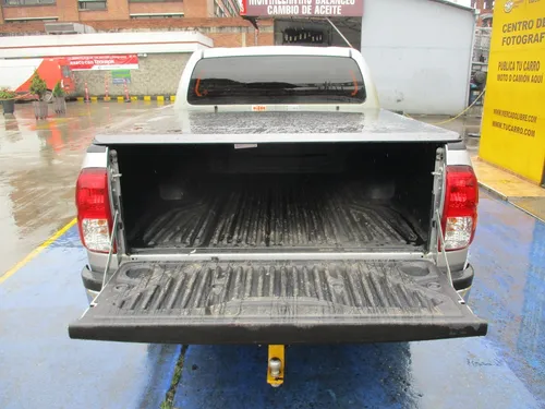 Toyota Hilux 4x4 2400cc Mt Aa